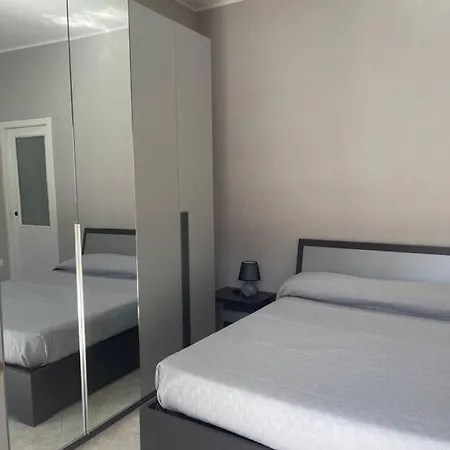 L'aurora House Apartamento Nápoles